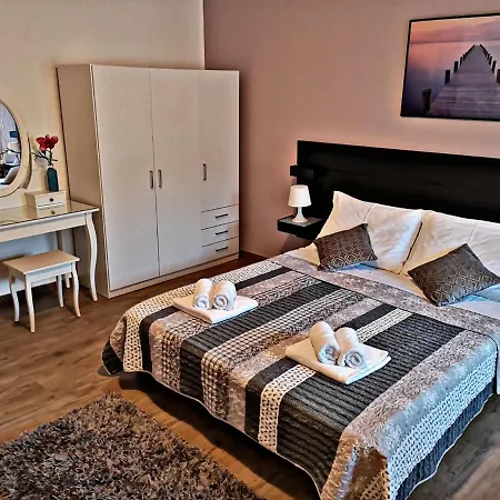 San Zaro Apartment *